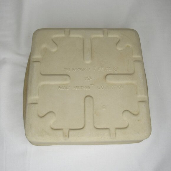 The Pampered Chef Stoneware Square Baking Pan 9 x 9 - Picture 4 of 8